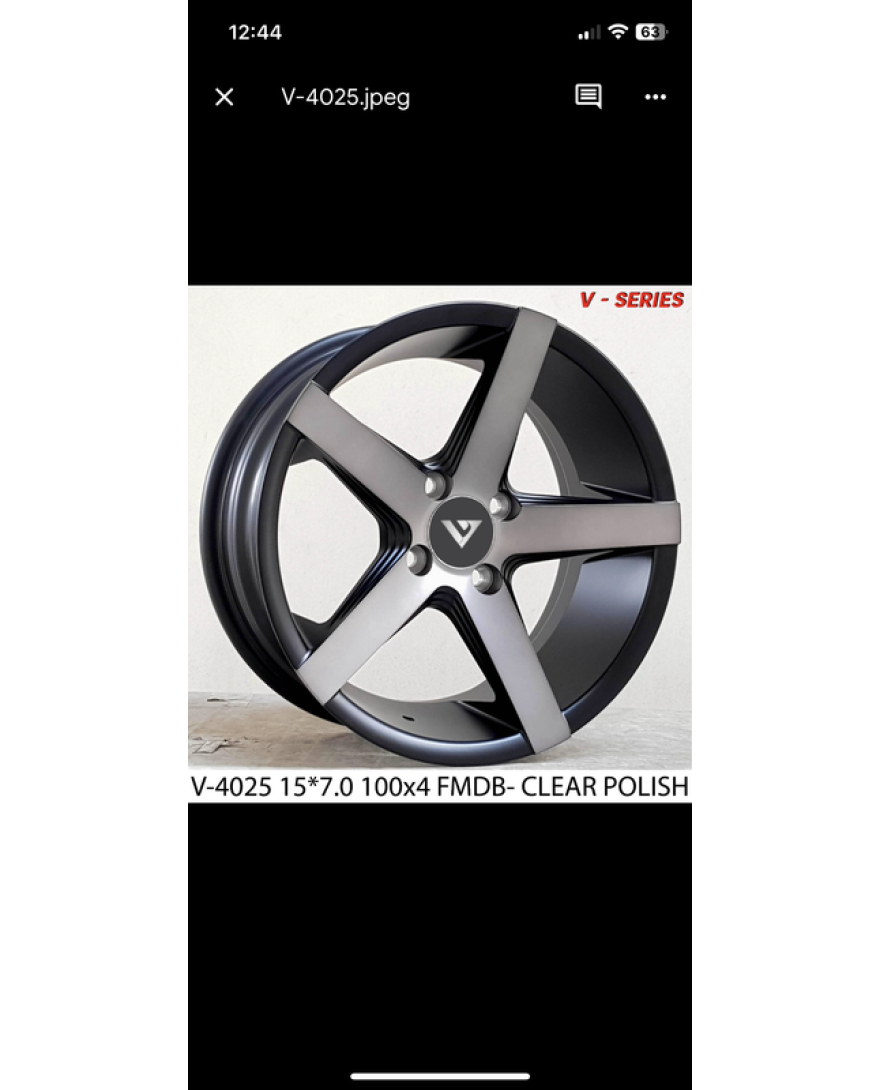 V_4025 in Clear Polish finish. The Size of alloy wheel is 15 inch and the PCD is 4x100(SET OF 4)