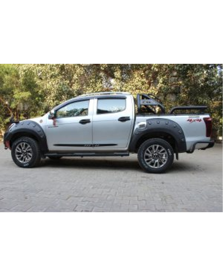 D-Max Fender Flares Rivit