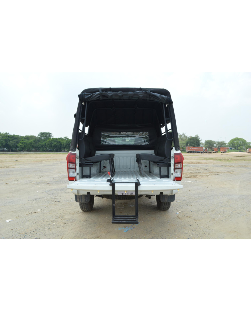 D-Max Parallel Seats with Covers