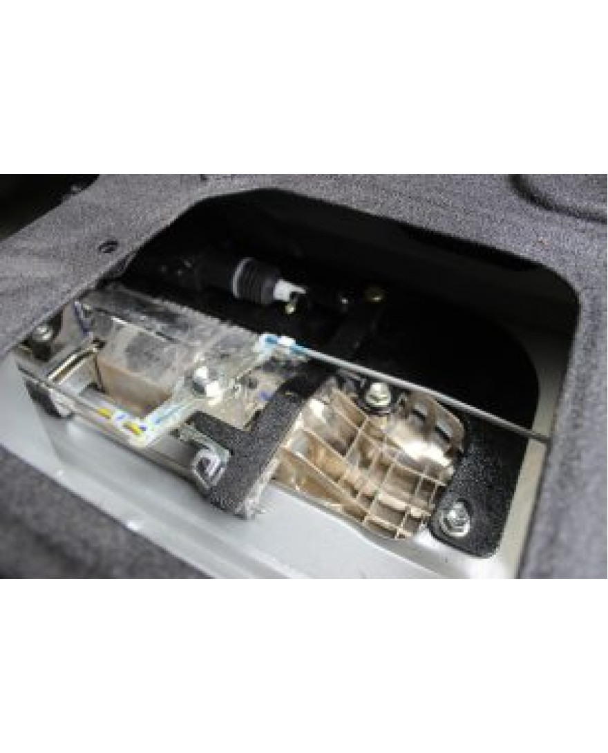 D-Max Tailgate Lock