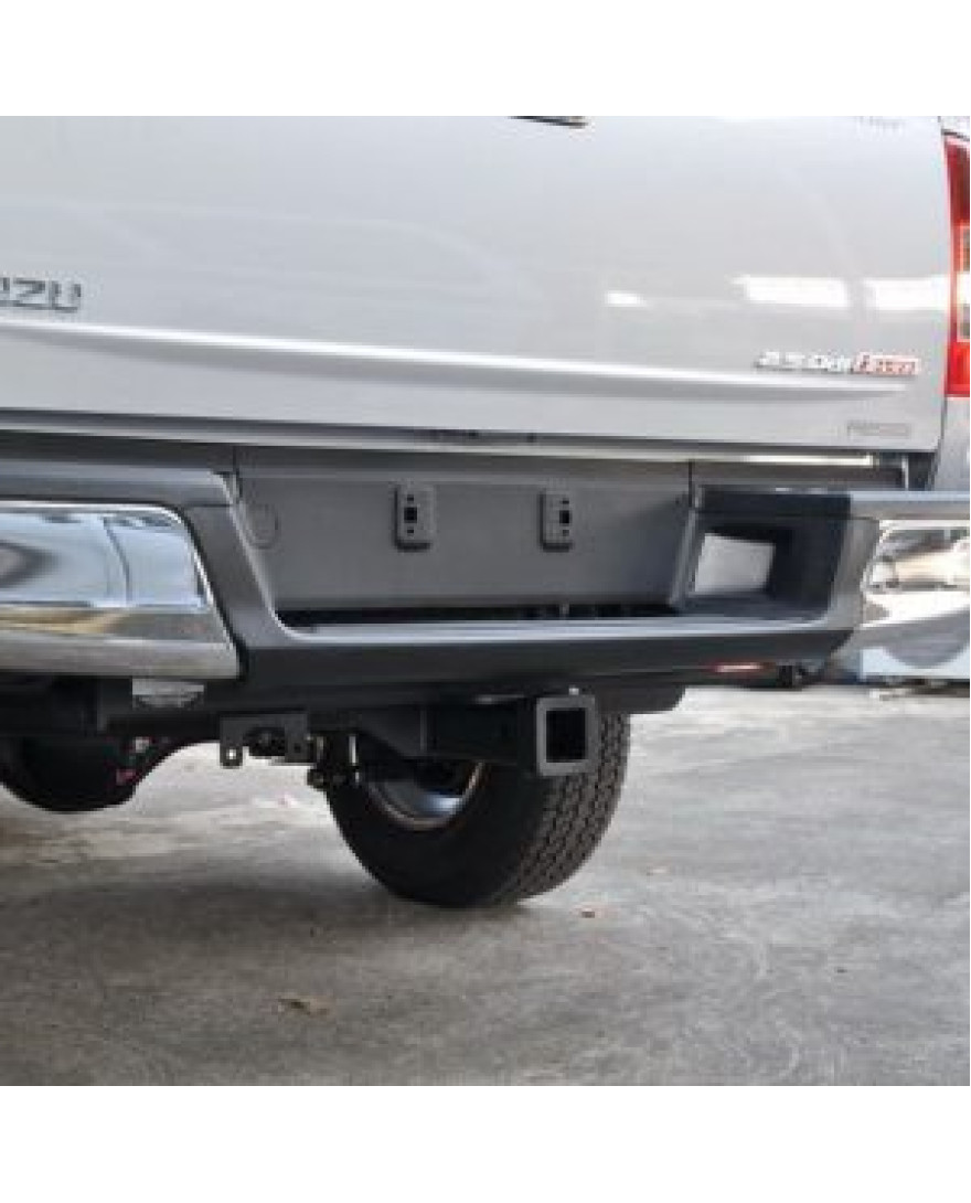 D-Max Tow Mount