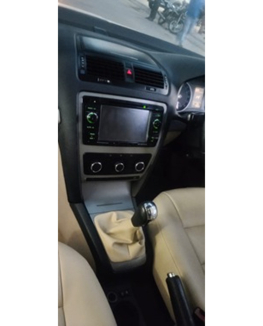 Global Byte 7Inch 2 Din Radio Audio Installation Facia Kit for Skoda Laura Yeti | FA-SK02/LUS