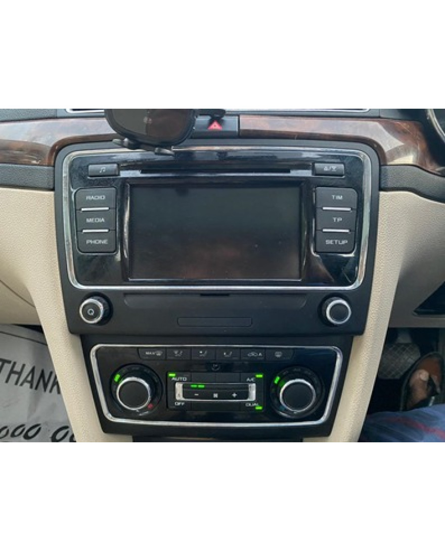 Skoda Superb 7 inch  2 Din Radio