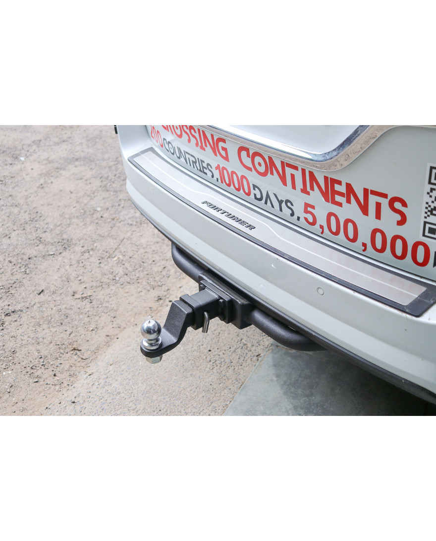 Fortuner Tow Mount