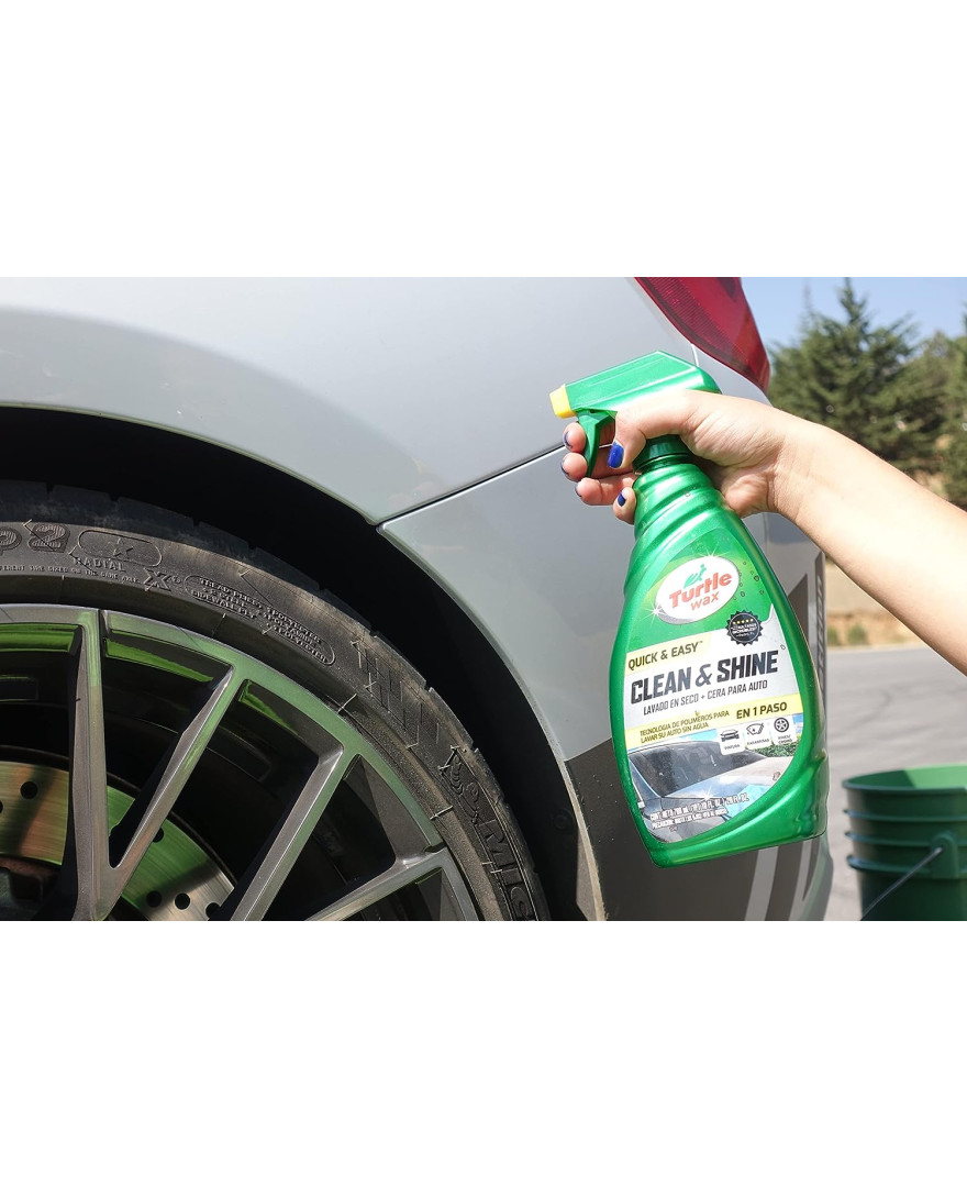 Turtle Wax Quick & Easy Clean & Shine Detailer  798ml