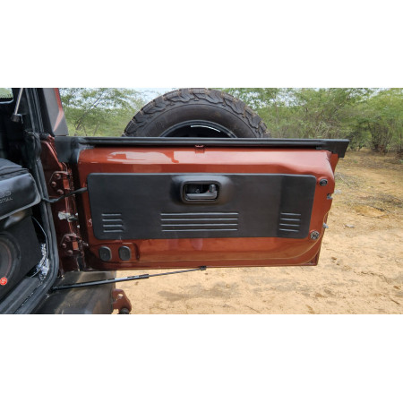 Bimbra 4x4 Tailgate Shocker For Mahindra Thar Bimbra 4x4 Tailgate Shocker For Mahindra Thar